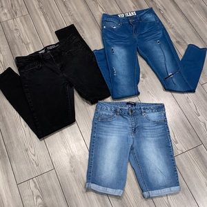 Bundle of 3 Jeans size 6, black /blue